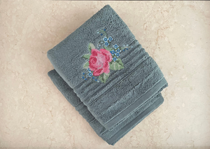 CROSS-STITCH ROSE